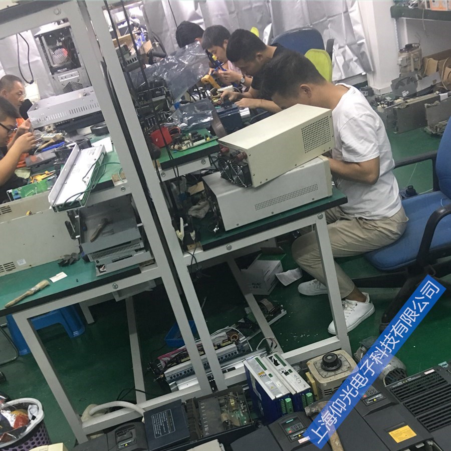 LENZE倫茨伺服驅動器維修無顯示,顯示亮紅燈維修