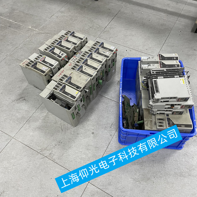 AB羅克韋爾Kinetix 6500驅(qū)動器報(bào)警S02維修中心