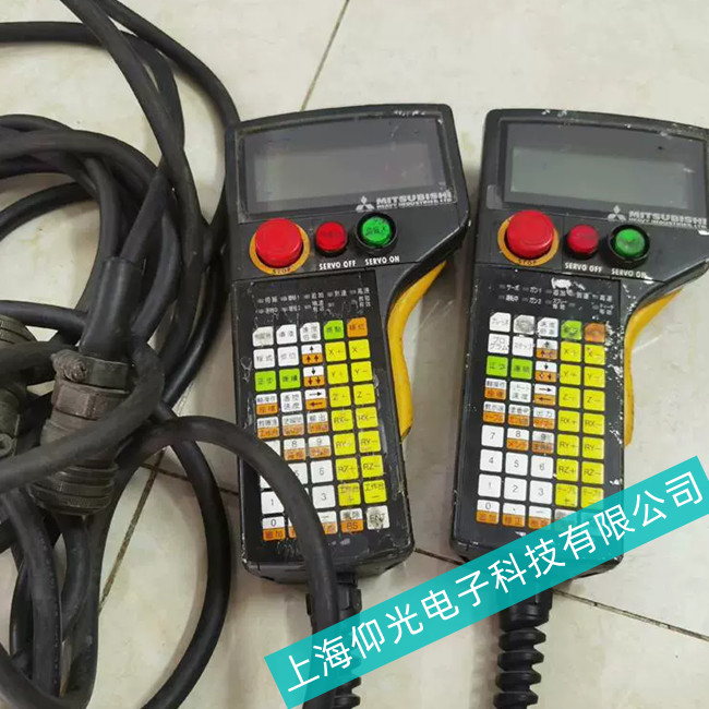 ���������C(j��)MITSUBISHI����C(j��)е��ʾ�������g(sh��)�S�޸�؛�M�M