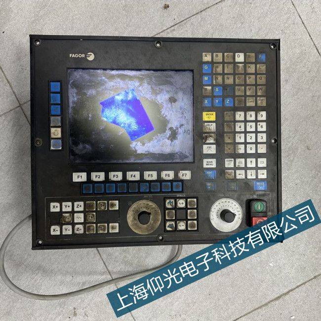 發(fā)格數(shù)控維修系統(tǒng)上電后屏幕顯示高亮但沒有內容修理