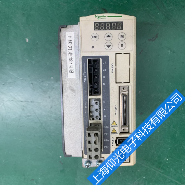 施耐德伺服驅(qū)動器AL001過電流故障解決方法