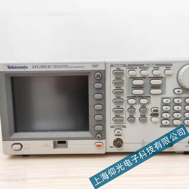 ̩����̖�l(f��)����AFG3011Cͨ���oݔ���z�ް���