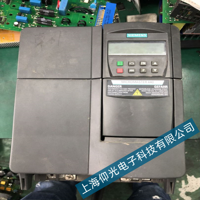 西門子變頻器MM4系列出現(xiàn)“e報警”的原因及維修