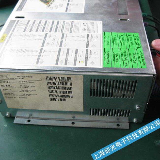 重慶貝加萊工控機(jī)開(kāi)機(jī)有顯示但是屏幕很暗故障維修-上海仰光