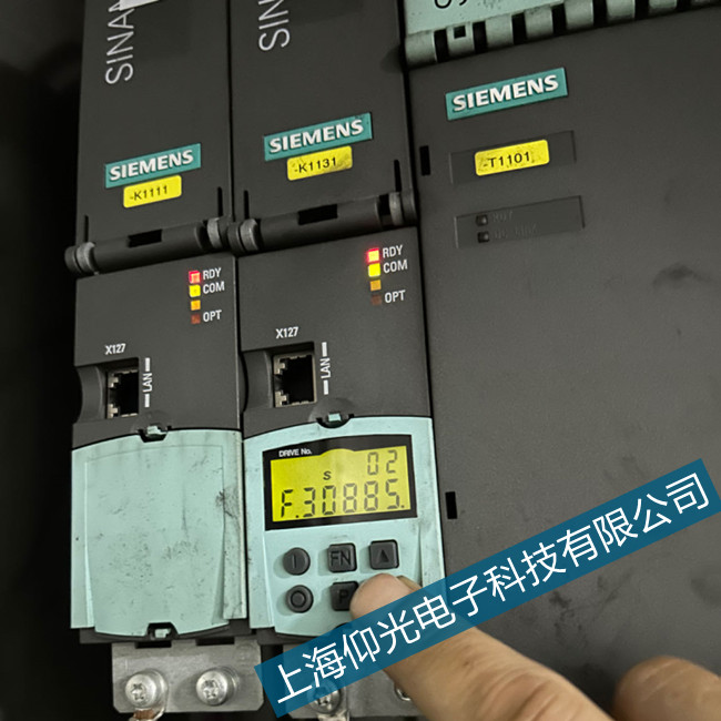 �S���S�����T���(q��)��(d��ng)��832�c�����Ɵo�r(sh��)�ͬ��զ����