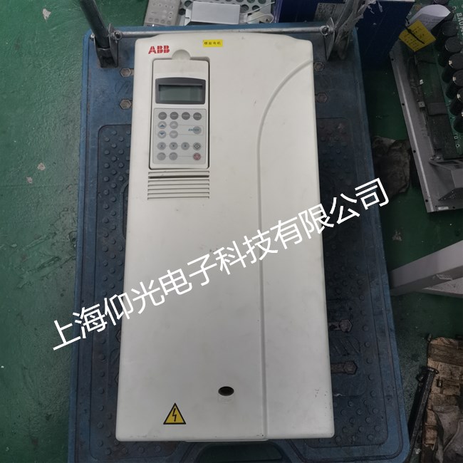 泰州一臺ABB變頻器欠電壓的故障案例分析及維修辦法—專業(yè)可靠找上海仰光