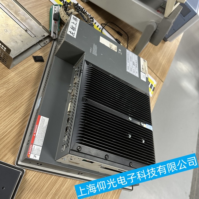 杭州施耐德工控機HMIST6200在開機過程中出現(xiàn)死機故障維修經驗豐富