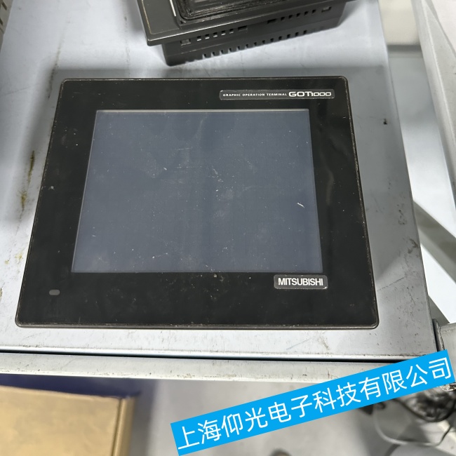 廣州三菱觸摸屏A985GOT-TBA黑屏無(wú)任何顯示故障維修售后部