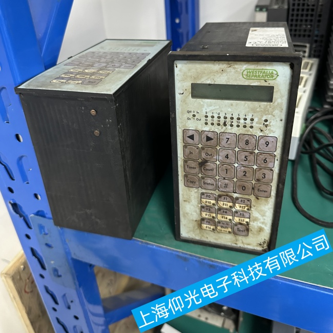 船舶韋斯伐里亞分油機(jī)控制器PLC 100/3D調(diào)溫馬達(dá)控制失靈故障維修廠家